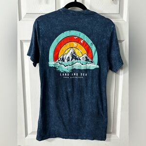 Reef Navy Blue Short Sleeve Logo Graphic Land And Sea Tee Shirt Size Small NWT